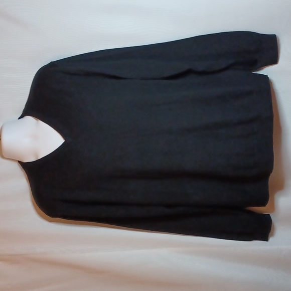 Calvin Klein Other - Calvin Klein Men 100% Extra fine Merino Wool V Neck Sweater.
